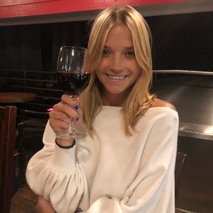 Meet your Posher, Liz